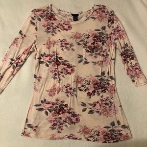 3/4 sleeve floral tee
